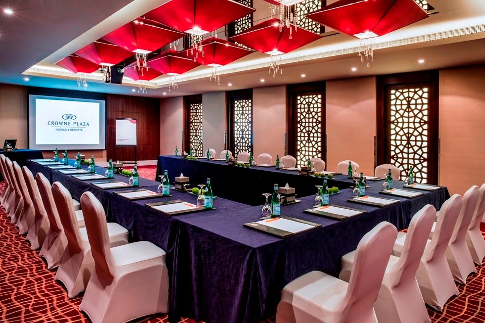 Crowne Plaza Dubai Deira фото 49