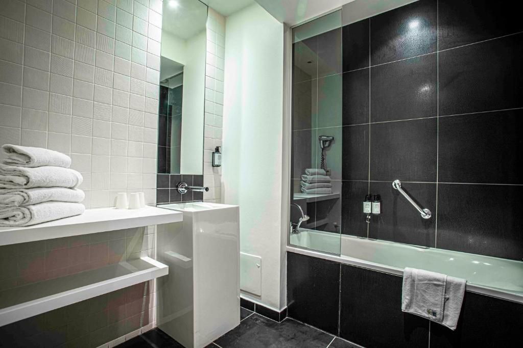 Mercure Brides les Bains Grand Hotel des Thermes фото 16