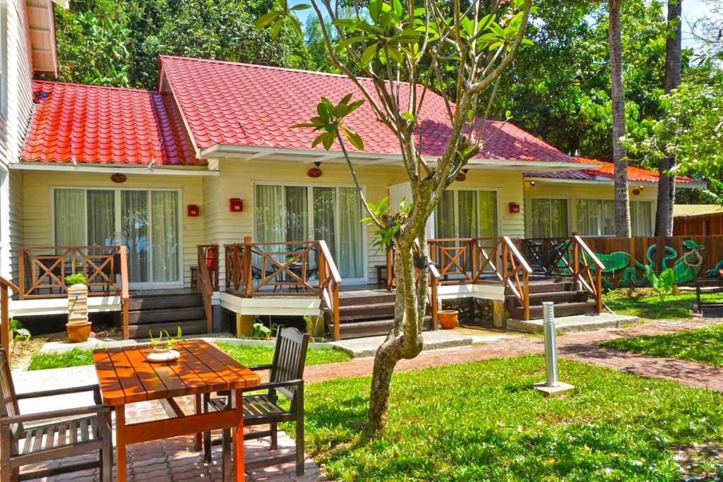 Sutera Sanctuary Lodges At Manukan Island фото 17