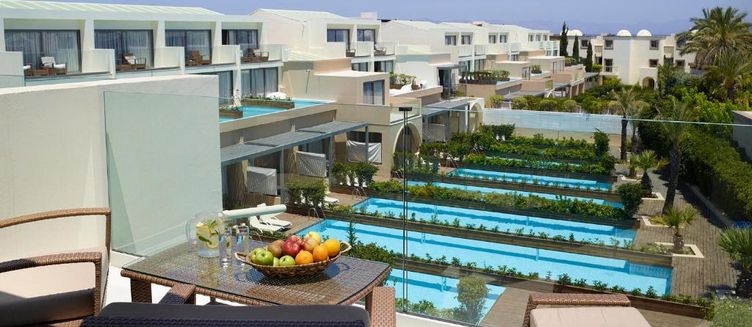 Фото отеля The Ixian All Suites - Adults Only