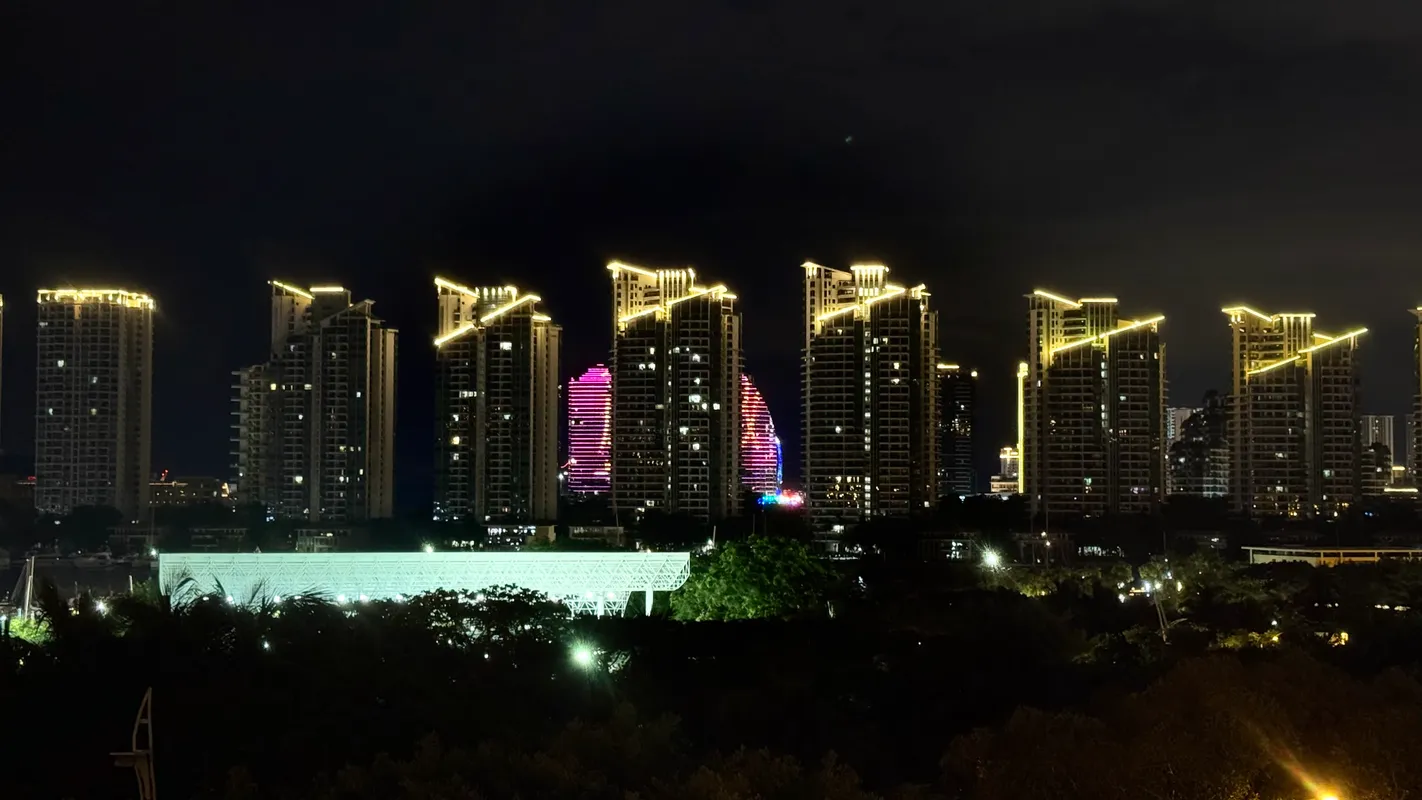 Four Seasons Ocean Courtyard Hotel фото 31