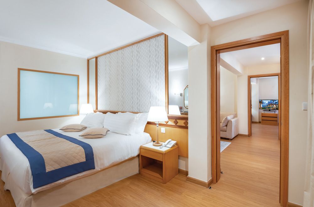 Constantinou Bros Athena Beach Hotel фото 42