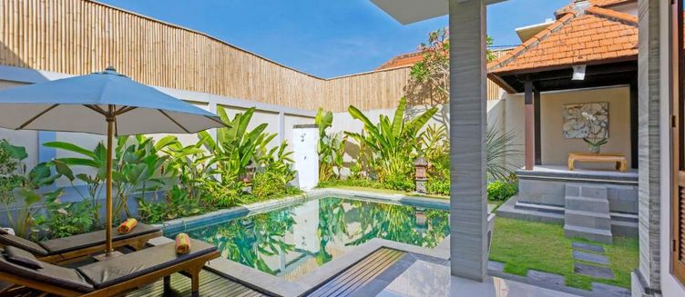Фото отеля Kubal Villa and Living Seminyak
