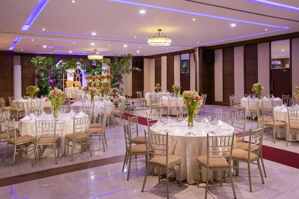 Golden Prince Hotel & Suites фото 9