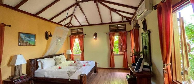 Фото отеля La Digue Holiday Villa