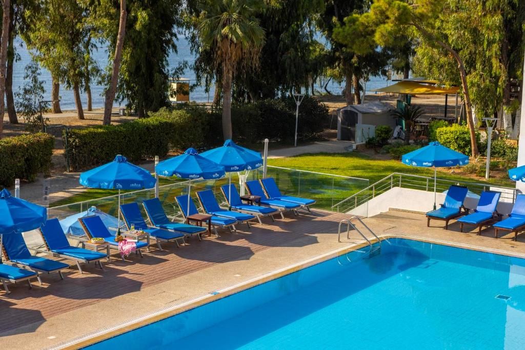 Park Beach Hotel фото 32