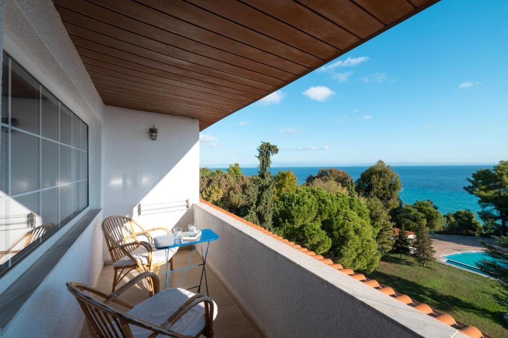 Alexander the Great Beach Hotel фото 35