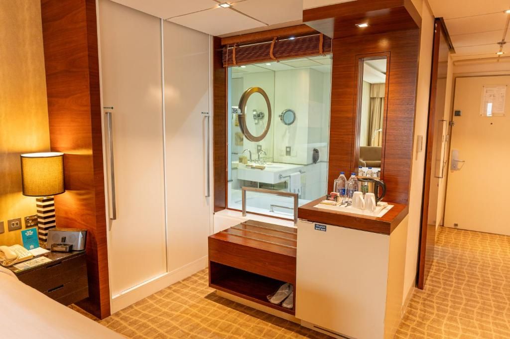 Four Points by Sheraton Bur Dubai фото 48