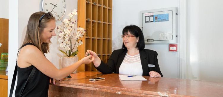 Фото отеля Sunny Hill Hotel Apartments