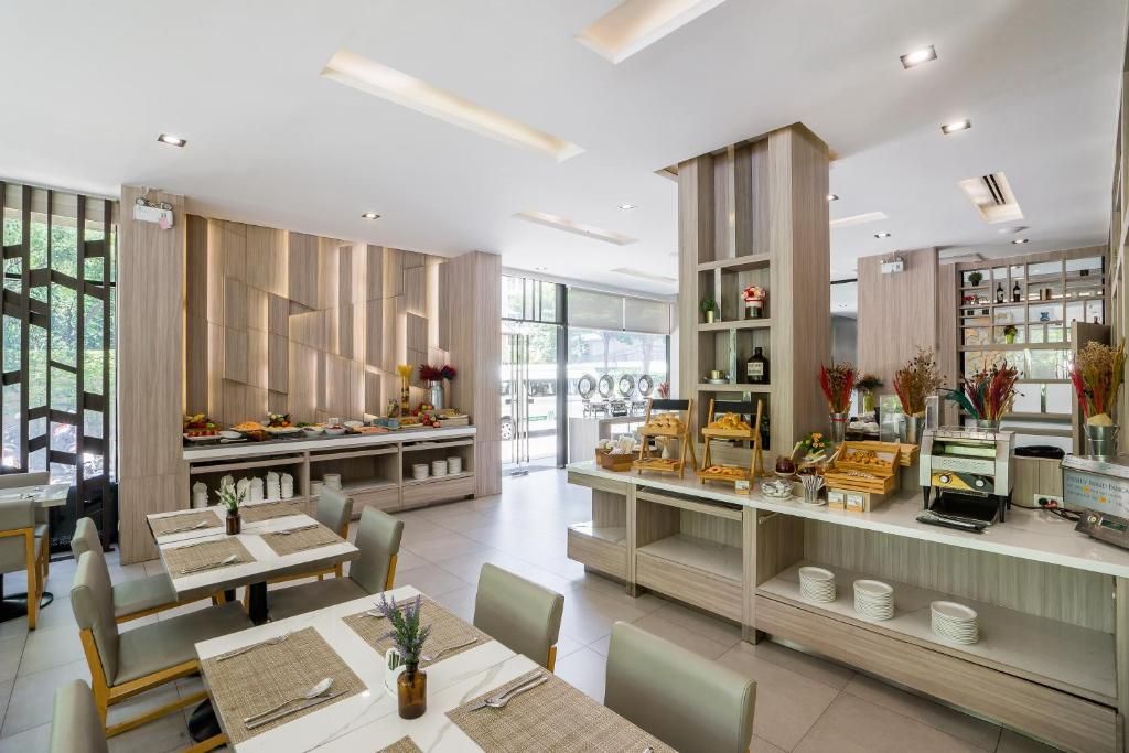 Altera Hotel and Residence фото 58