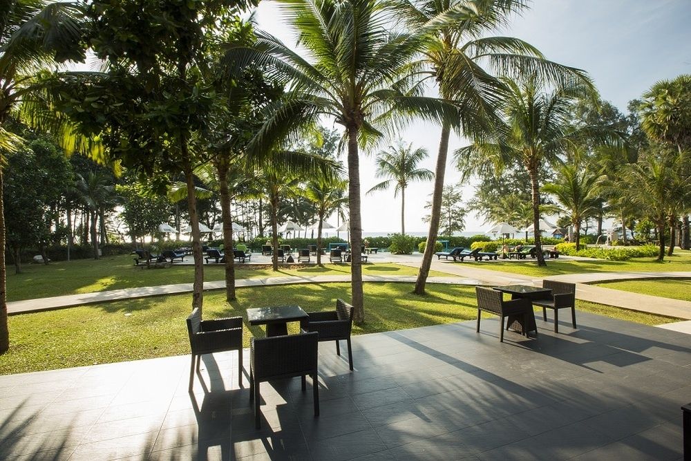 Estella Phuket Mai Khao Beach Resort фото 62