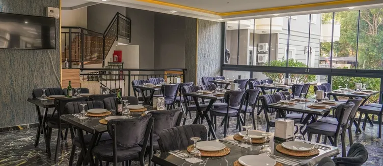 Фото отеля Grand Alisa Hotel