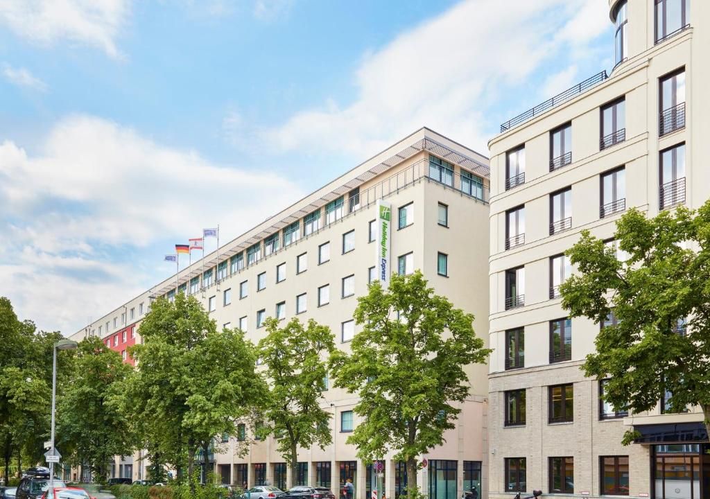 Holiday Inn Express Berlin City Centre, an IHG Hotel фото 36
