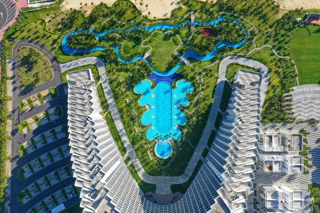 The Empyrean Cam Ranh Beach Resort фото 0