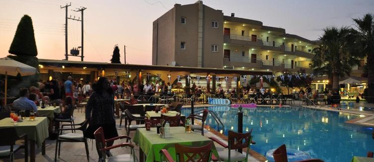 Фото отеля SEA MELODY BEACH HOTEL AND APARTMENTS