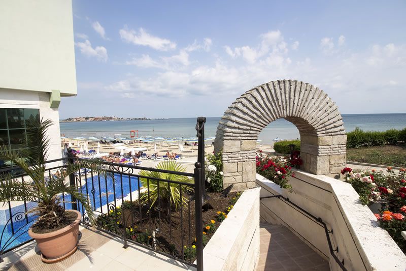 Bilyana Beach Hotel фото 2