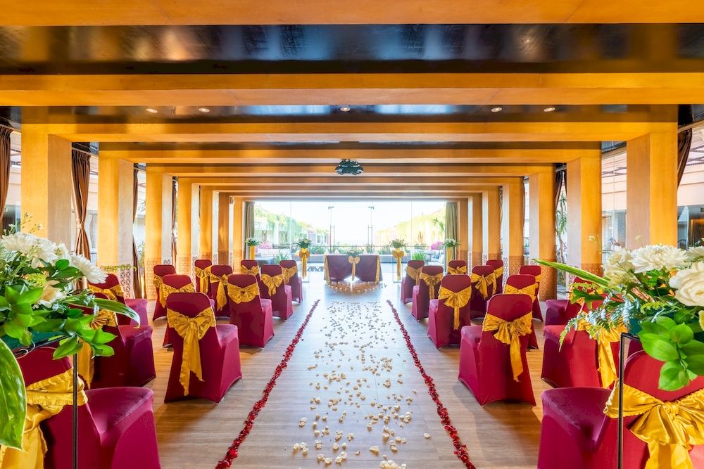 Vouk Hotel & Suites фото 90