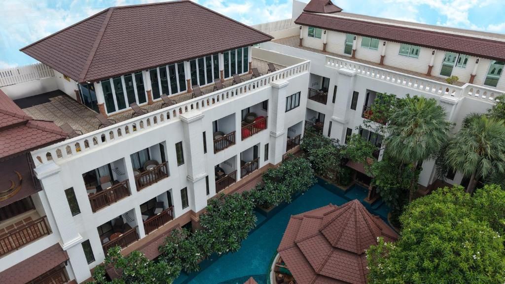 Quality Resort and Spa Patong Beach фото 91