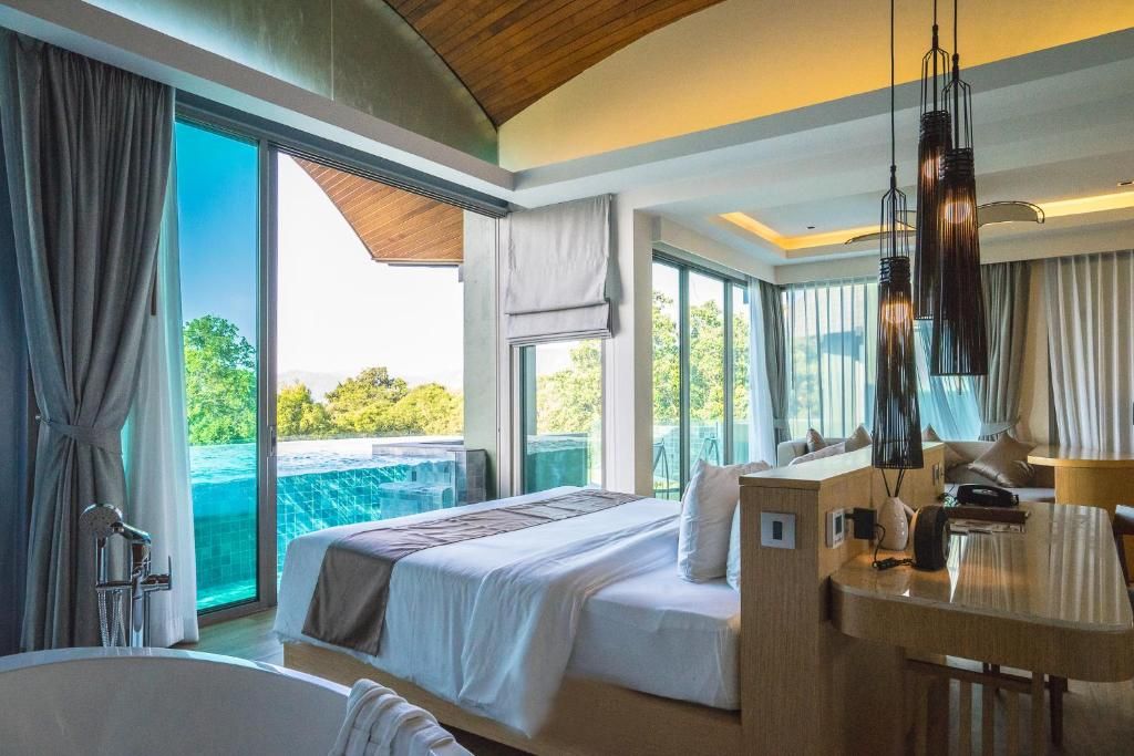 Crest Resort & Pool Villas фото 114