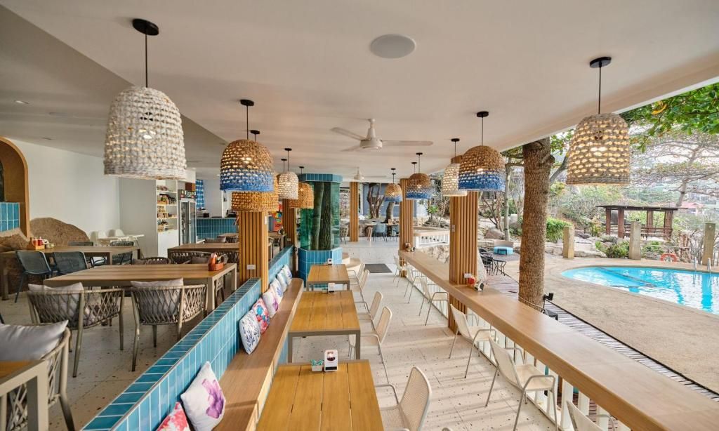 Montalay Beach Resort фото 42