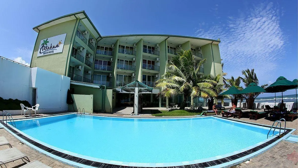 Hikkaduwa Beach Hotel фото 9