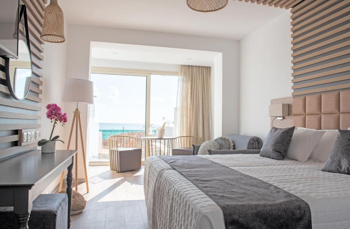 Pierre Anne Beach Hotel фото 5