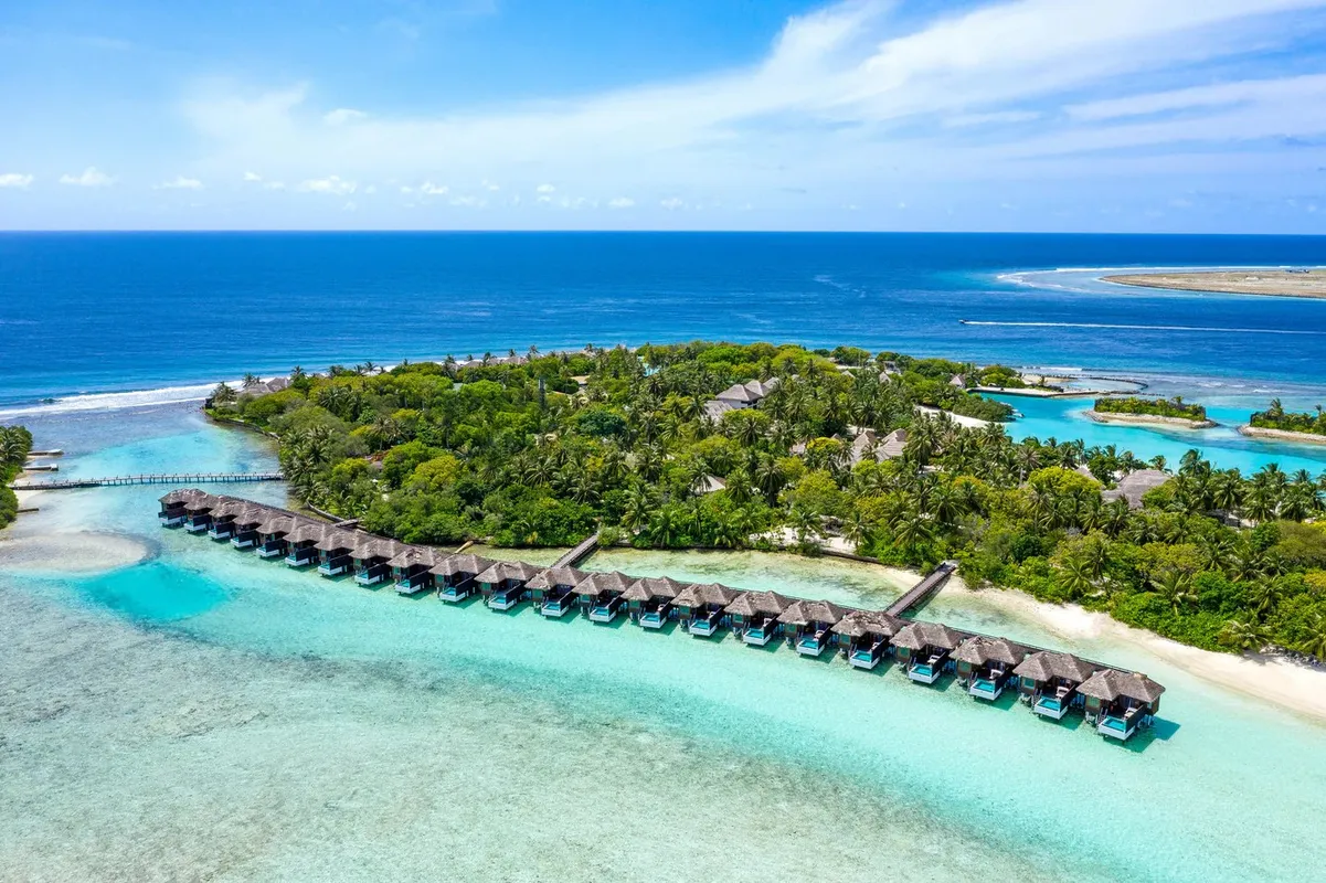 Sheraton Maldives Full Moon Resort & Spa фото 2
