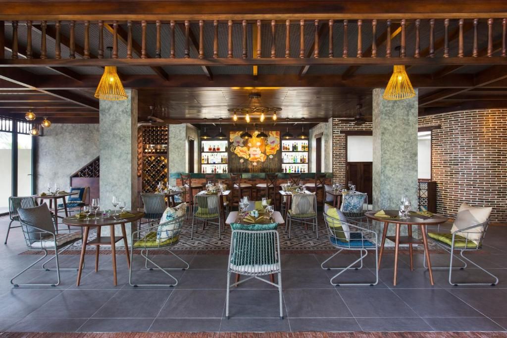 Dusit Princess Moonrise Beach Resort фото 19