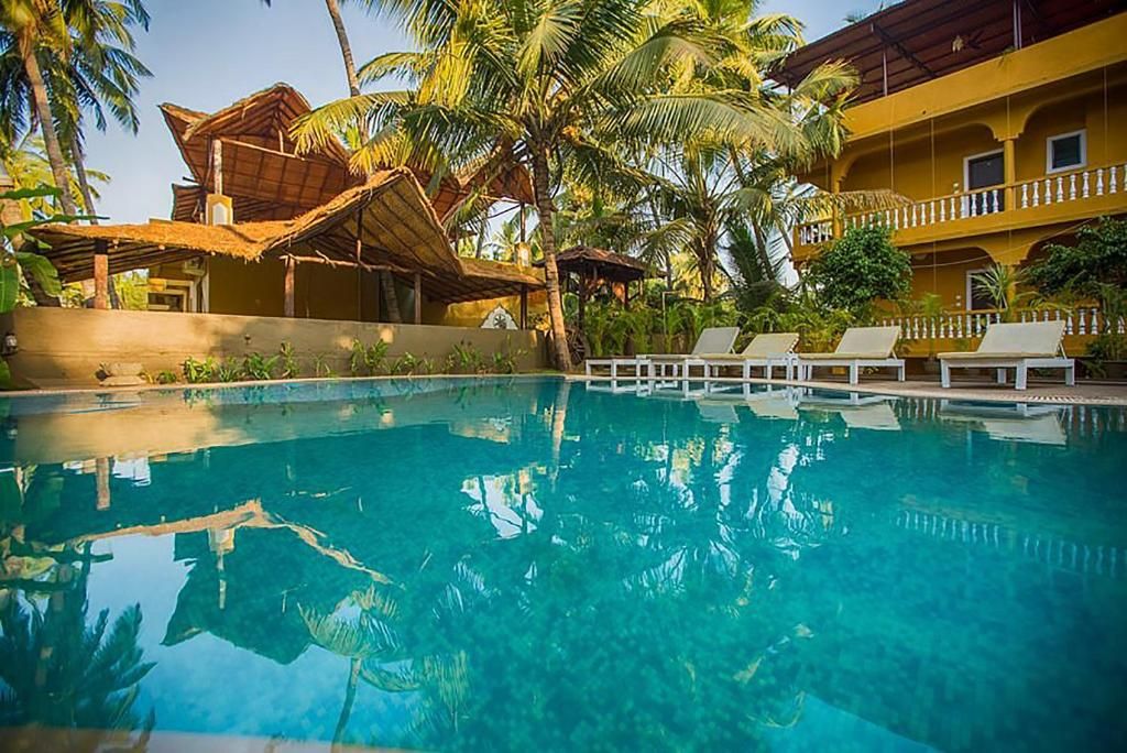 juSTa Morjim Beach Resort фото 0