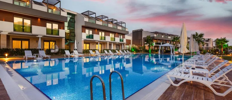 Фото отеля Veranda Beach Suites Boutique