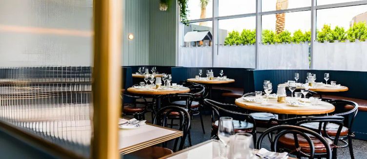 Фото отеля Studio One Hotel