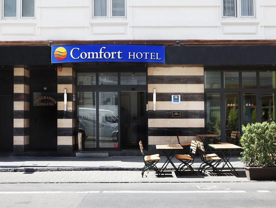 Comfort Hotel Frankfurt Central Station фото 24