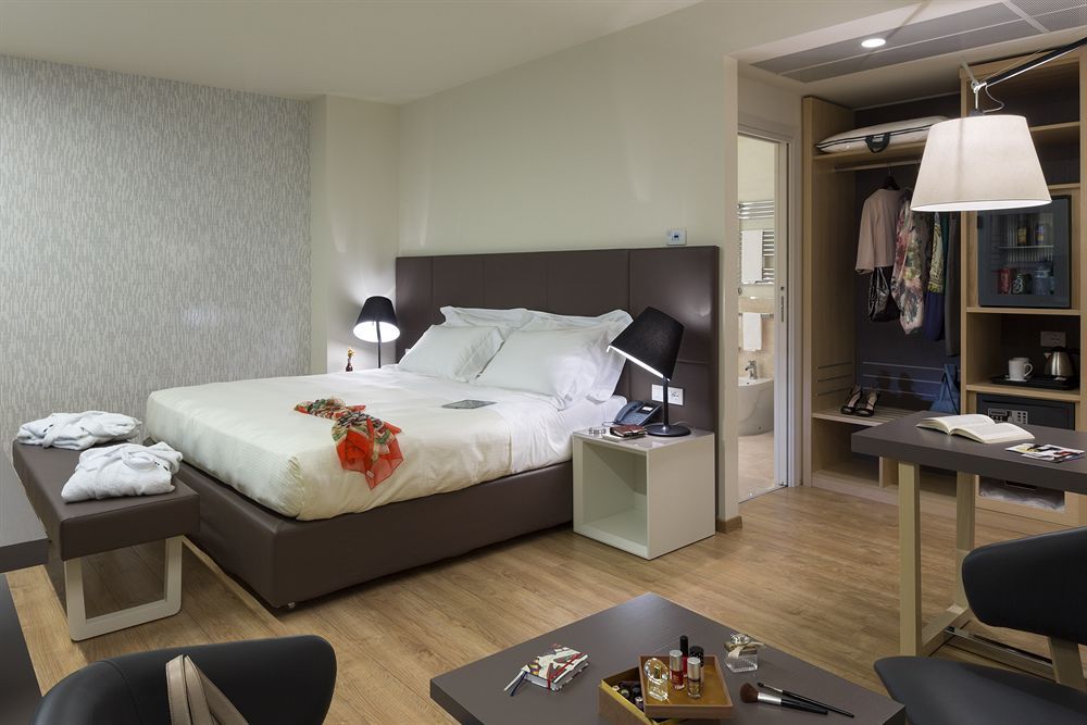 UNAHOTELS Century Milano фото 34