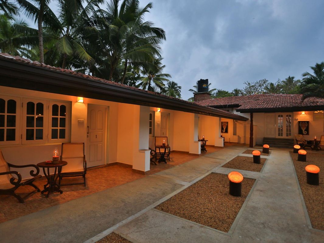 Thejan Beach Cabanas фото 19