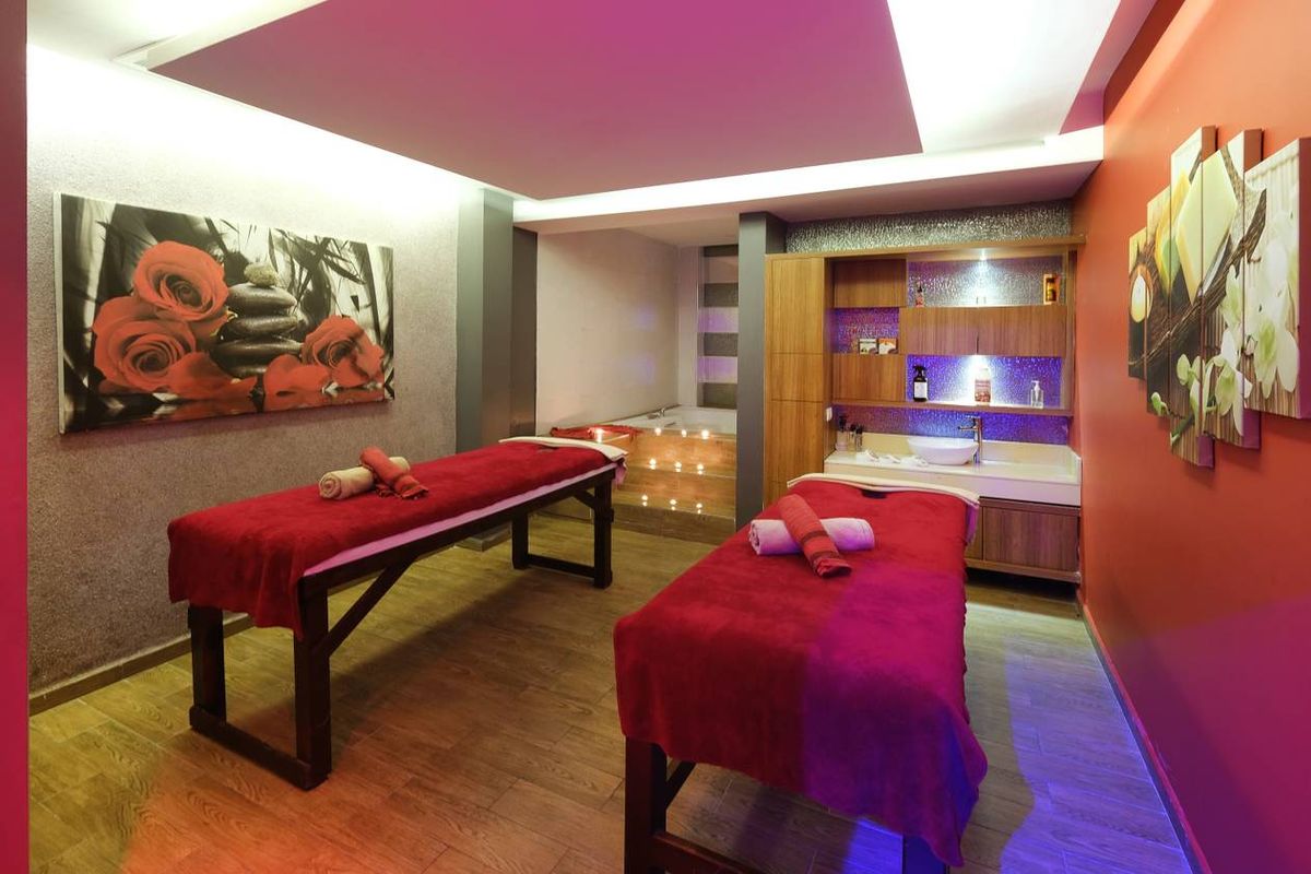 Kaila Beach Hotel фото 19