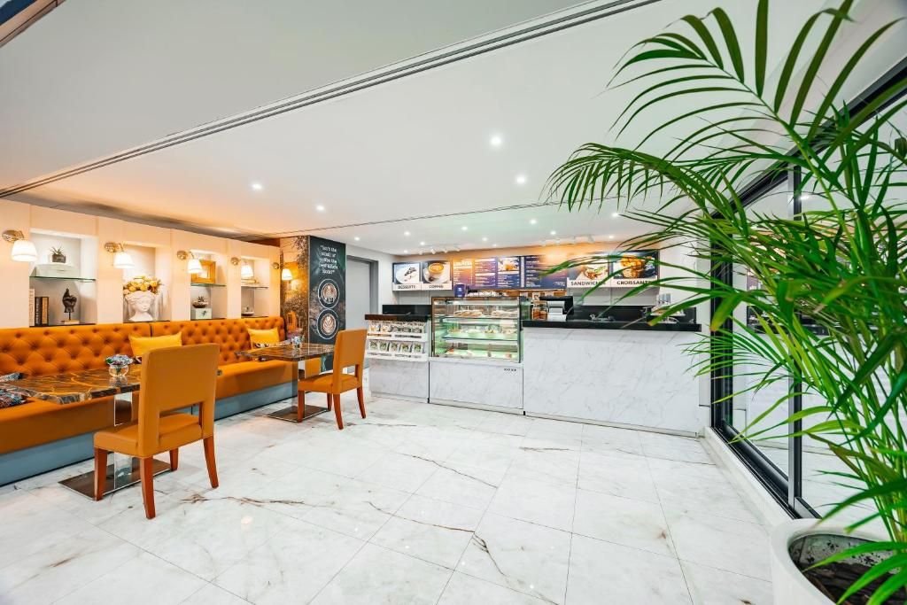 Golden Sands 3 Hotel Apartments фото 37