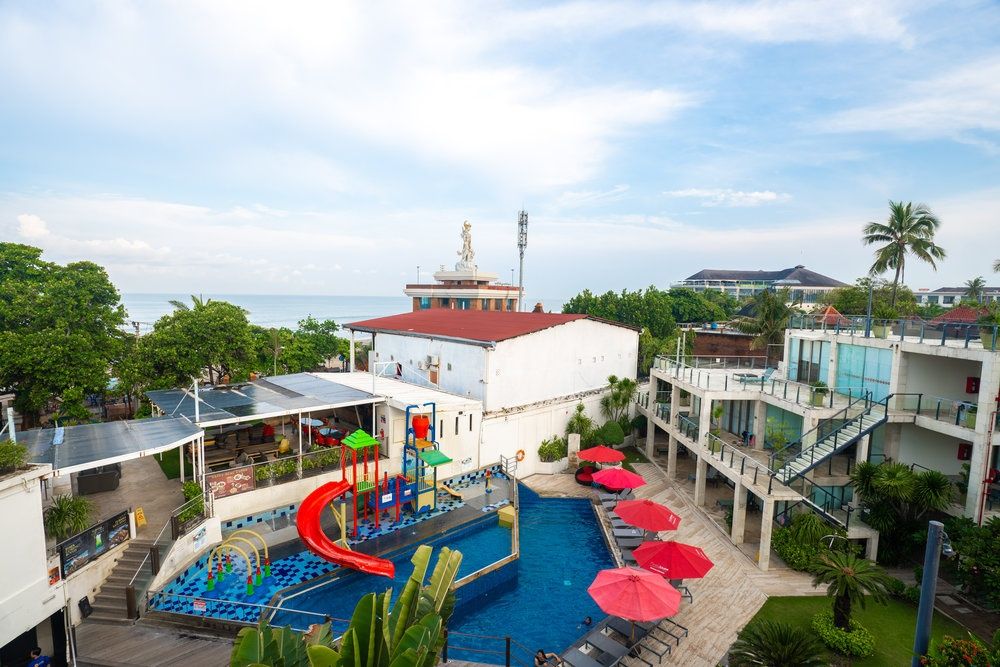 FuramaXclusive Ocean Beach Seminyak фото 52