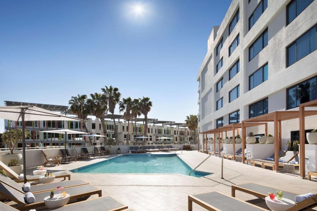 DoubleTree Suites by Hilton Santa Monica фото 17