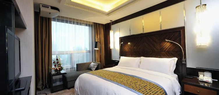 Фото отеля Grand Soluxe Zhongyou Hotel