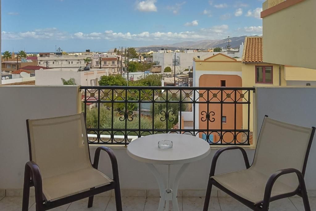 Irida Hotel Apartments фото 32