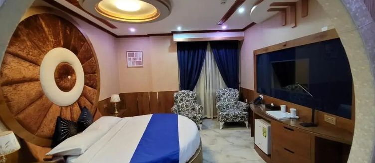 Фото отеля Camphor Hotel