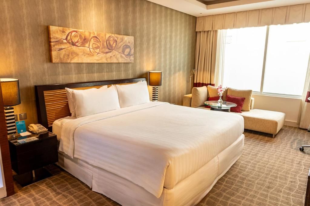 Four Points by Sheraton Bur Dubai фото 49