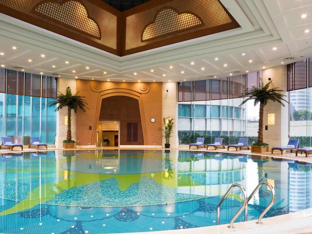 Pullman Shanghai Skyway Hotel фото 0