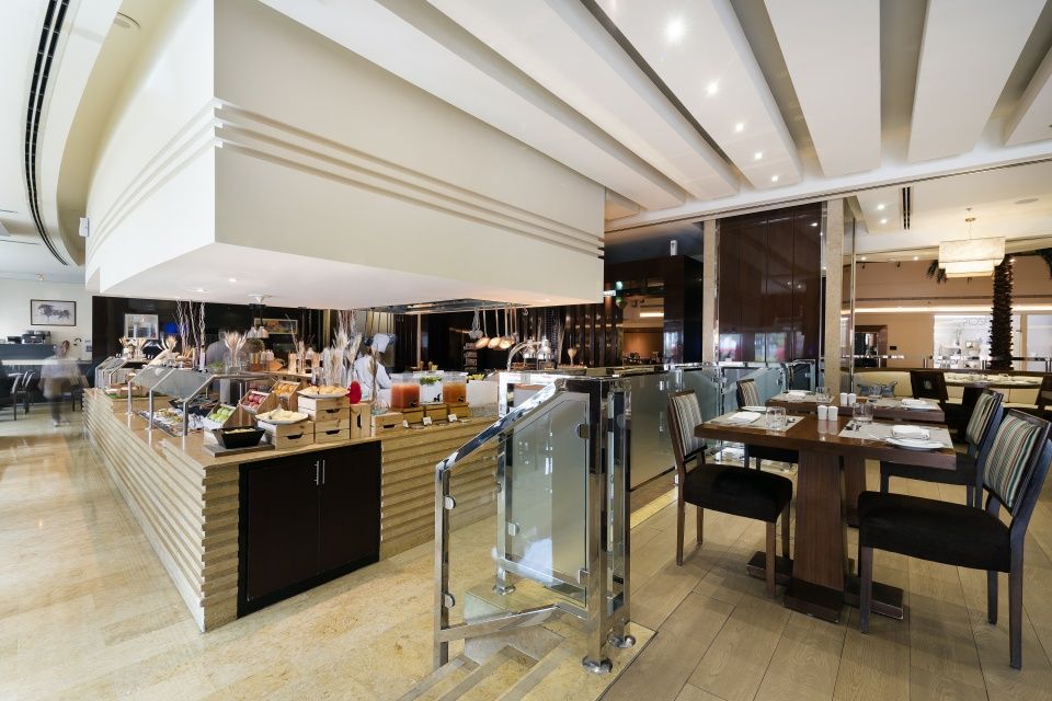 Khalidiya Palace Rayhaan by Rotana фото 11