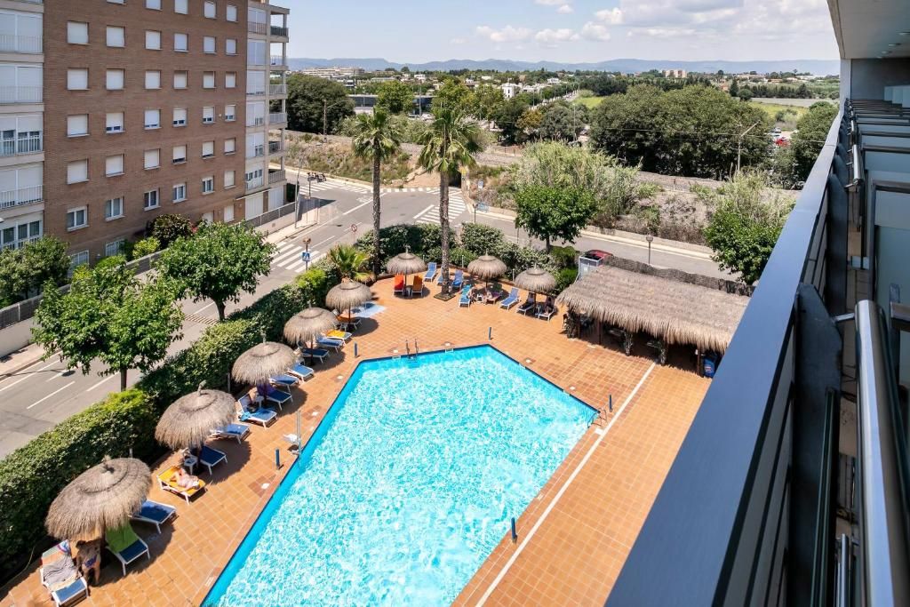 Sol Port Cambrils Hotel фото 23