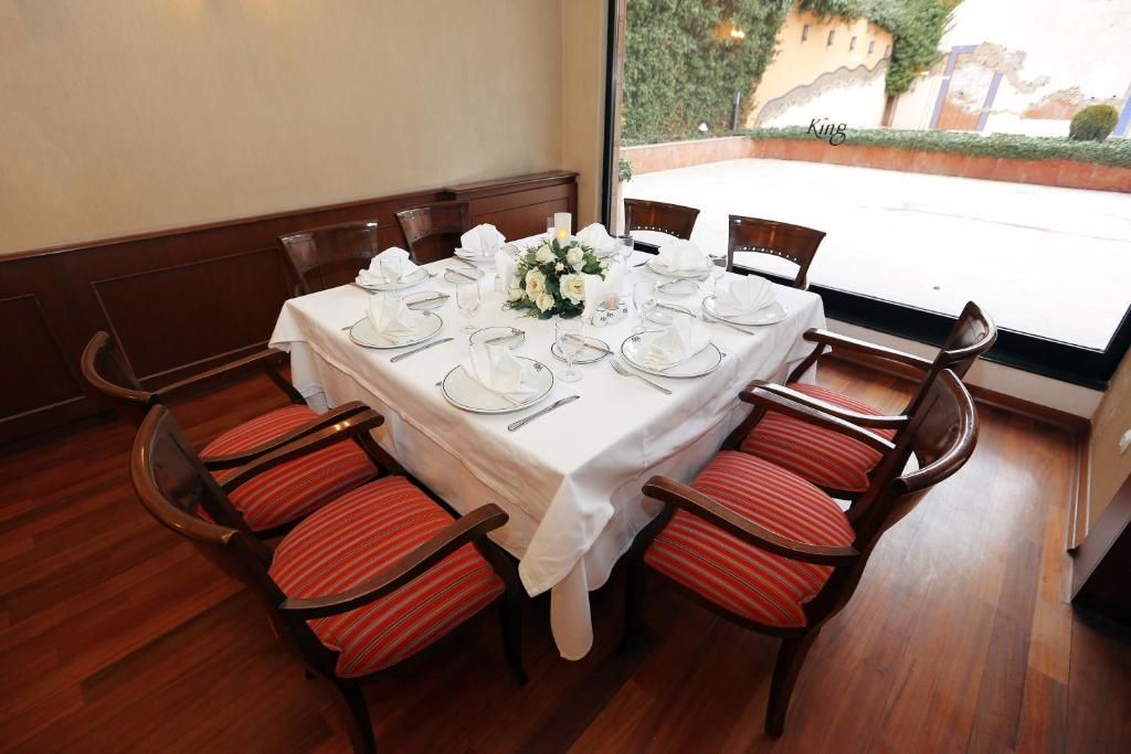 King Hotel Cankaya фото 15