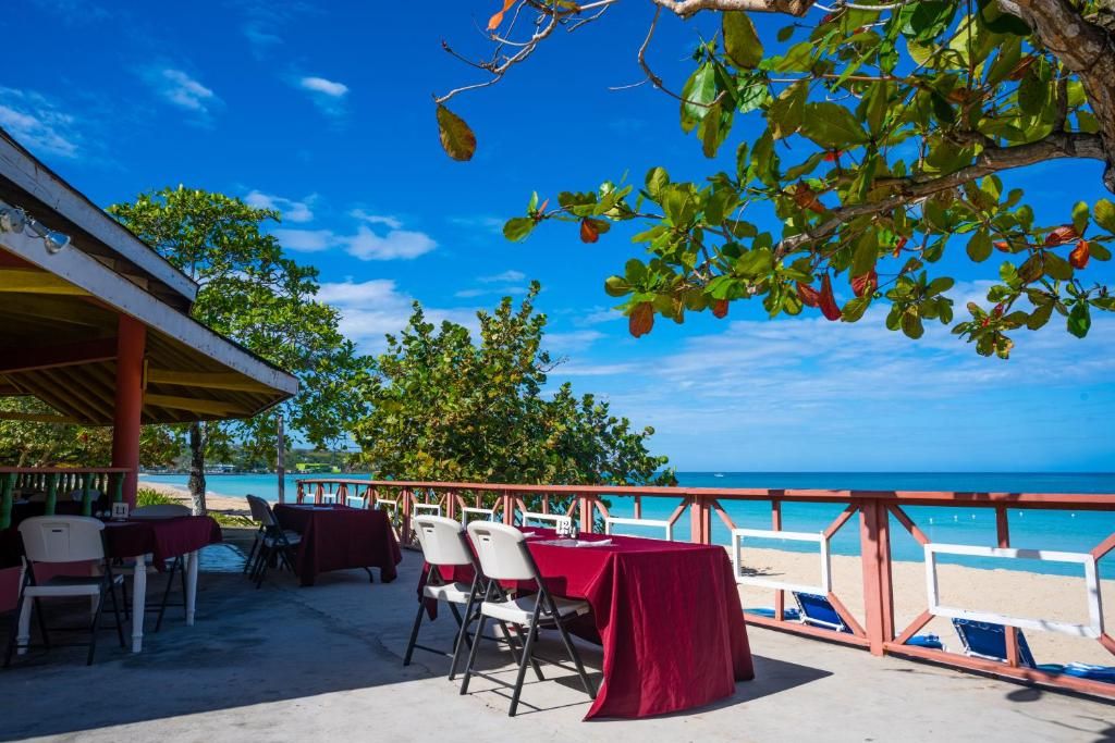 Shields Negril Villas LTD фото 15