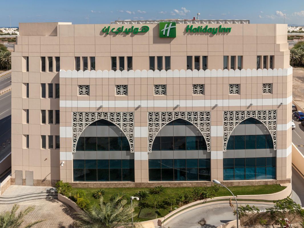 Holiday Inn Muscat Al Seeb фото 17