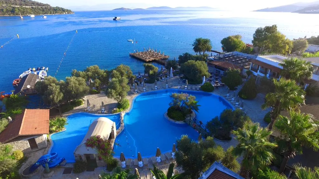 Izer Hotel & Beach Club фото 0