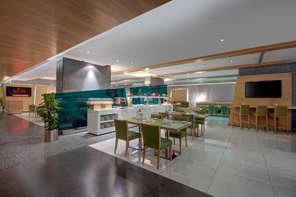 Al Khoory Executive Hotel, Al Wasl фото 47